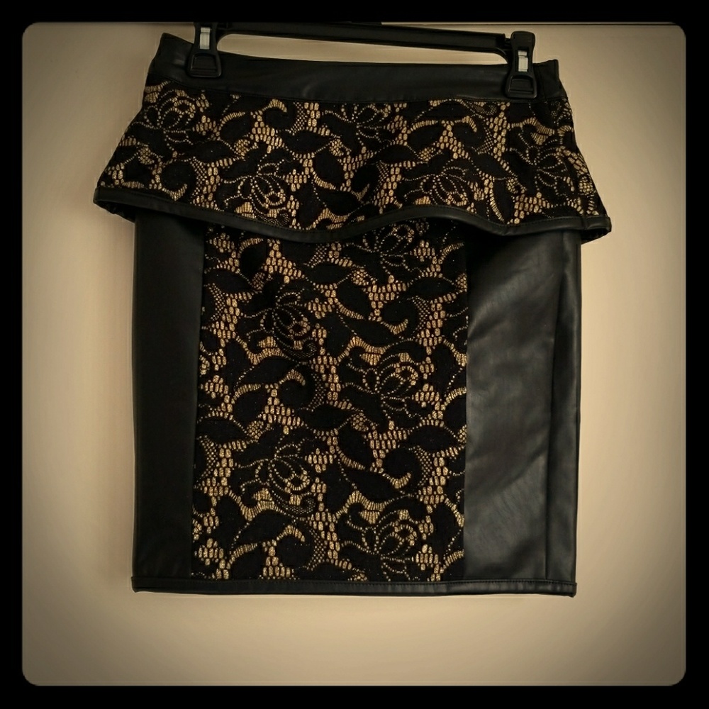 (Final Price) Bebe Faux Leather Skirt